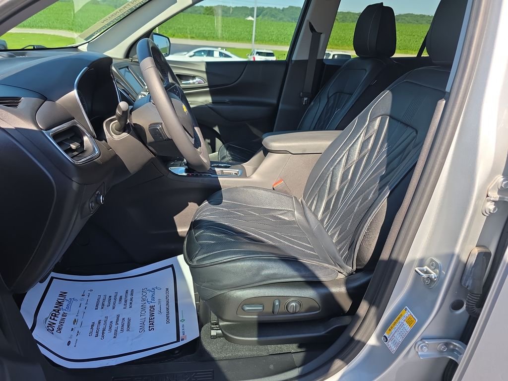 Used 2022 Silver Chevrolet LT image 13