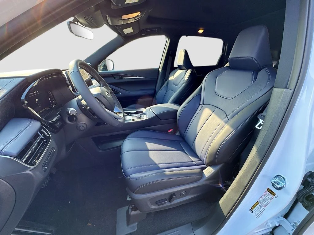 Certified Used 2026 Black INFINITI SPORT image 23