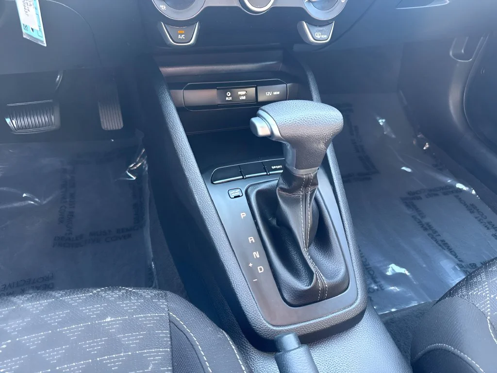 Used 2019 Red Kia S image 15