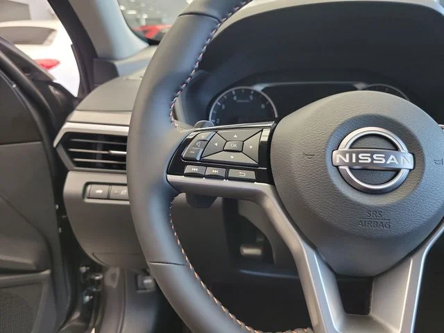 New 2026 Gun Metallic / Super Black Two-tone Nissan SR image 17