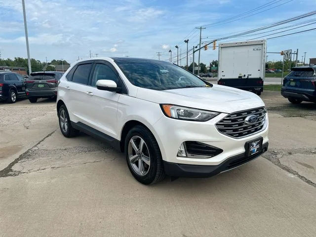 Used 2019 White Ford SEL image 11