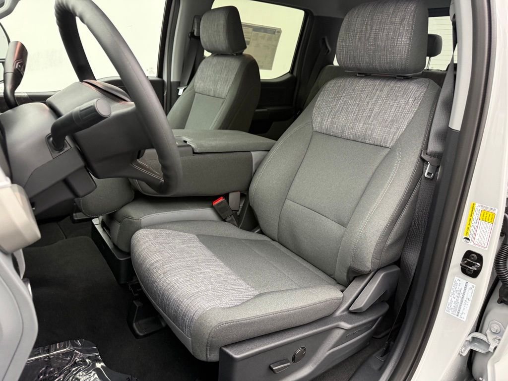 New 2026 White Ford XLT image 25