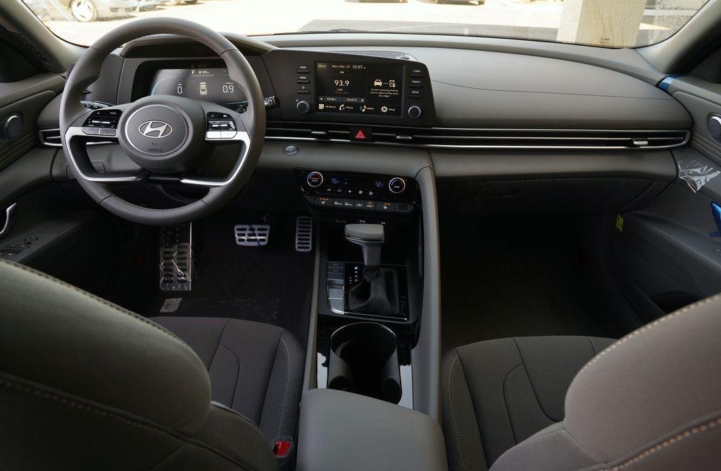 New 2026 Ecotronic Gray Hyundai SEL Sport Premium image 6