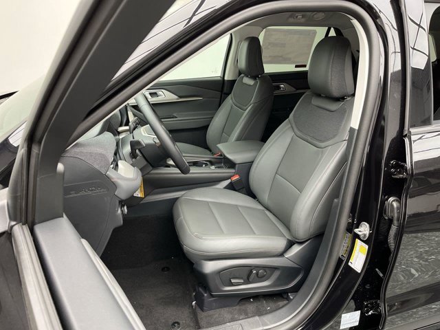 Used 2026 Agate Black Metallic Ford Active with 100A Pkg image 9