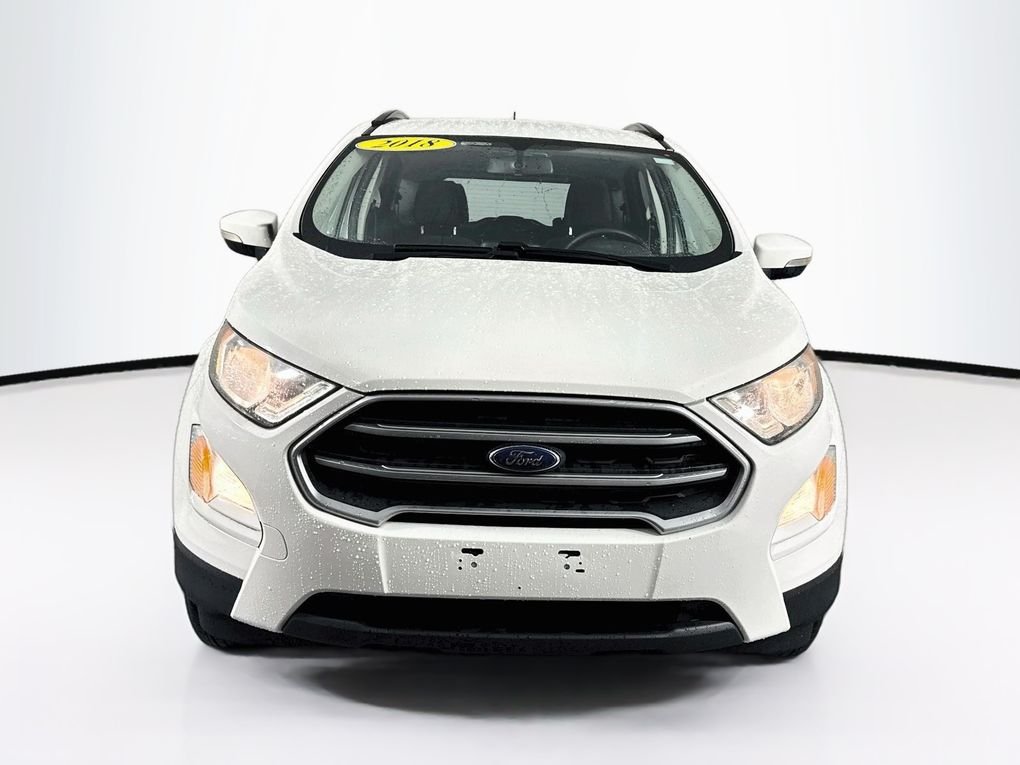 Used 2018 White Ford SE image 2