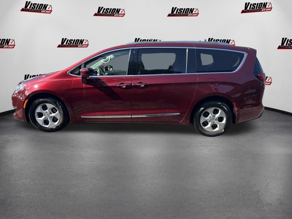 Used 2017 Red Chrysler Touring L Plus image 9