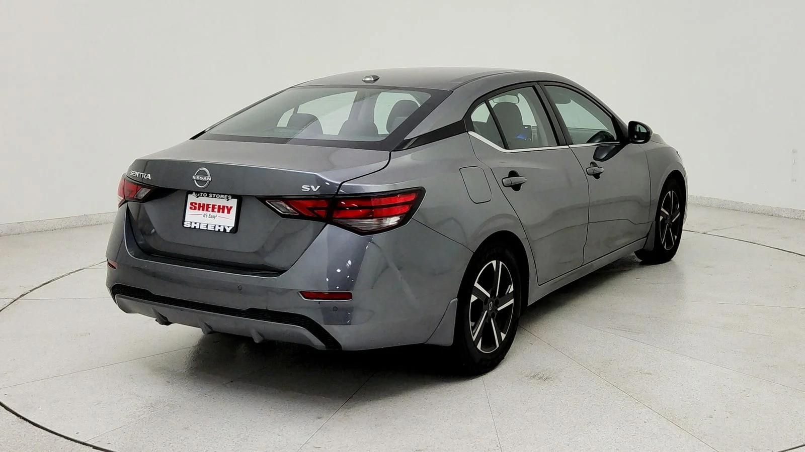 Used 2024 Gray Nissan SV image 6
