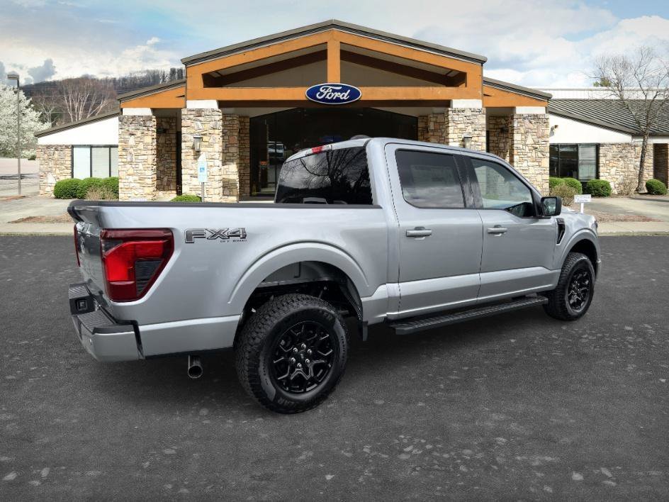 New 2026 Iconic Silver Metallic Ford XLT image 5