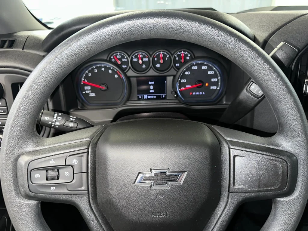 2023 Chevrolet Silverado 1500 Custom - Photo 9
