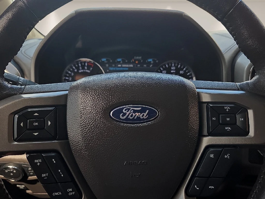 Used 2021 White Ford XLT image 24