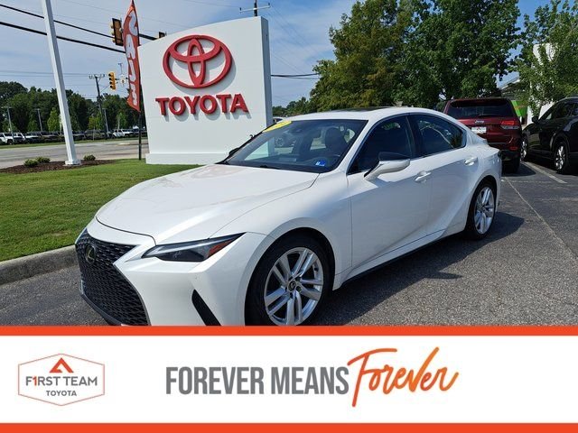 2024 Lexus IS 300