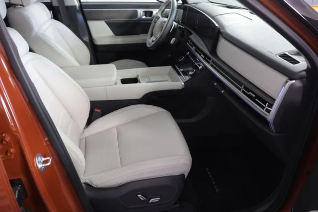 Used 2025 Orange Hyundai Calligraphy image 26
