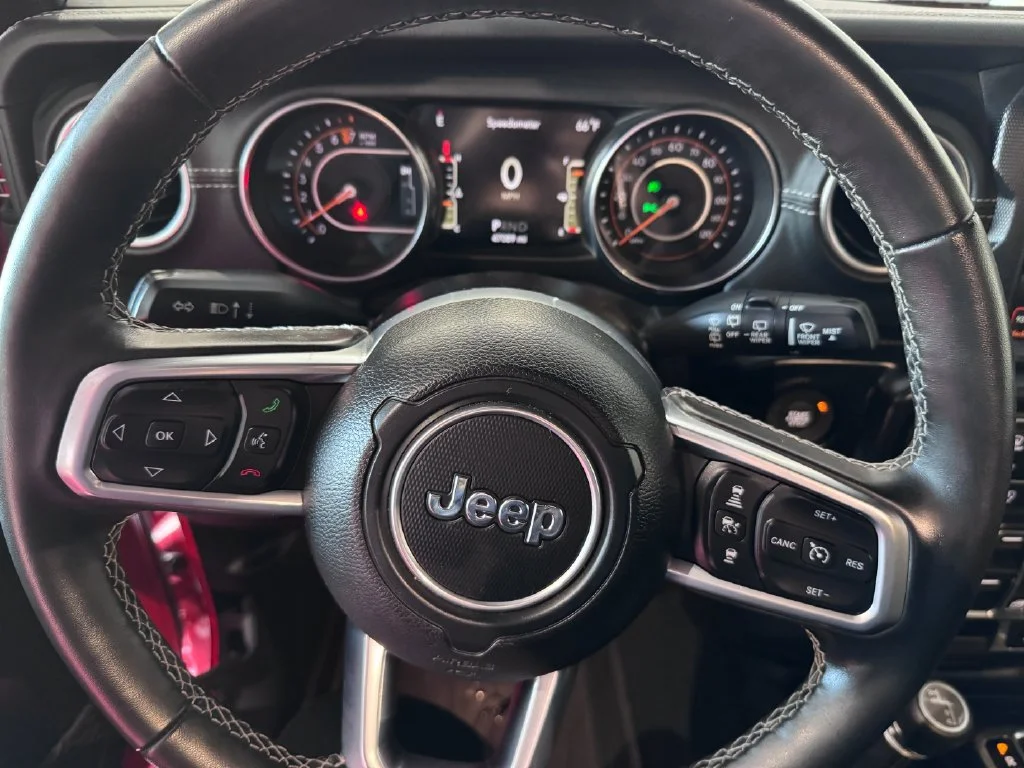 2020 Jeep Wrangler Unlimited Sahara - Photo 13