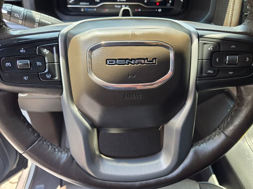 Used 2023 White GMC Denali image 28