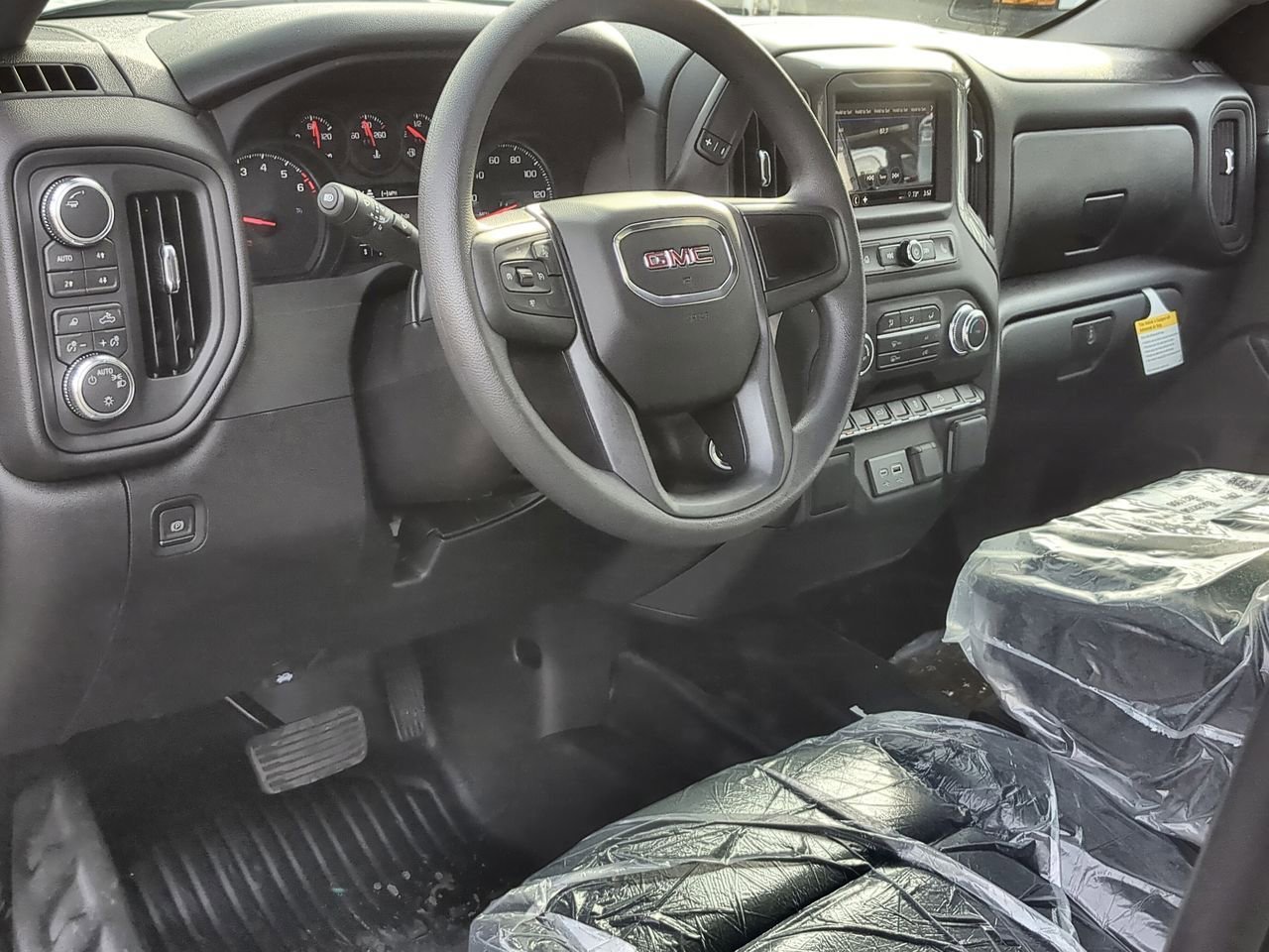 2026 GMC Sierra 1500 Pro - Photo 10