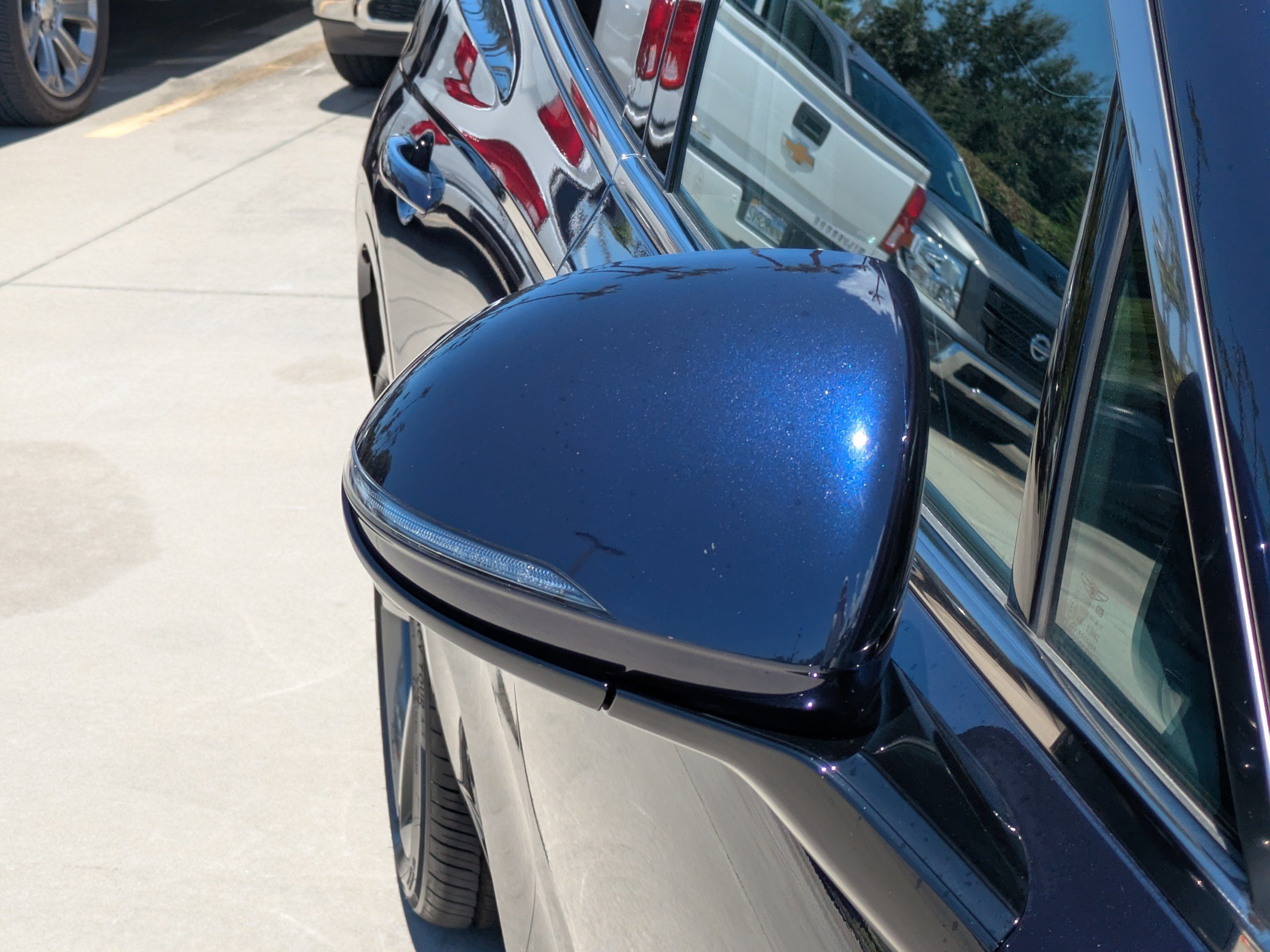 Used 2025 Capri Blue Genesis 3.5T SPORT image 8