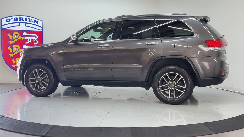 Used 2019 Crystal Metallic Jeep Limited image 7