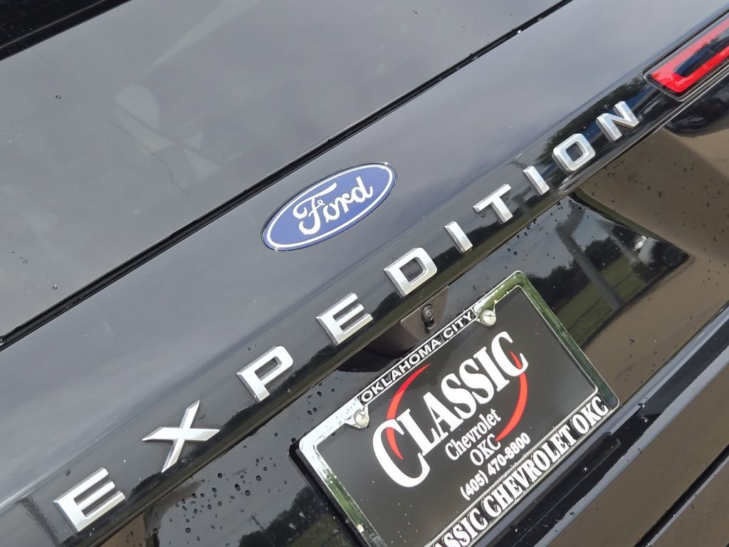 Used 2025 Black Ford Platinum image 34