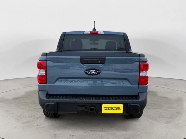 New 2026 Azure Gray Metallic Ford XLT image 4