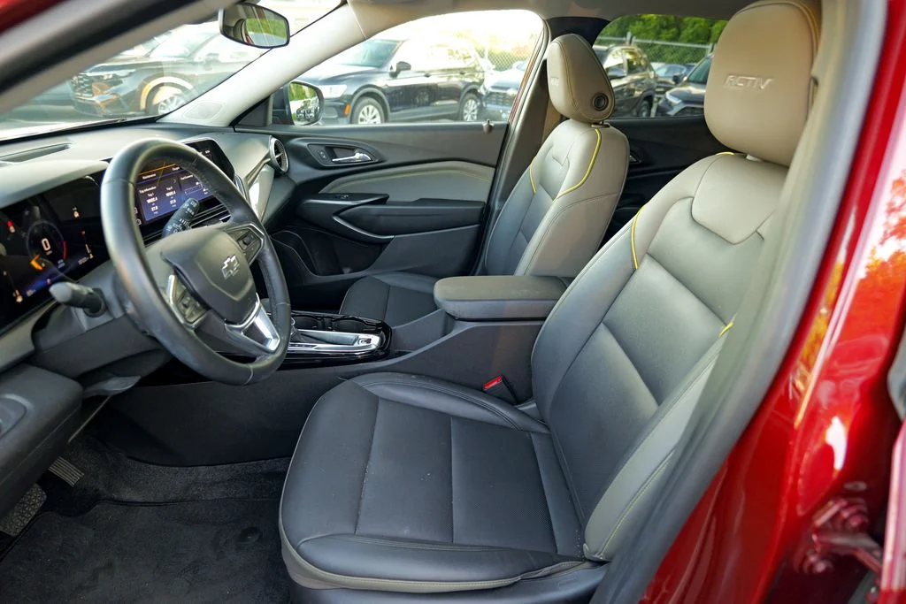 Used 2024 Crimson Metallic Chevrolet ACTIV image 19