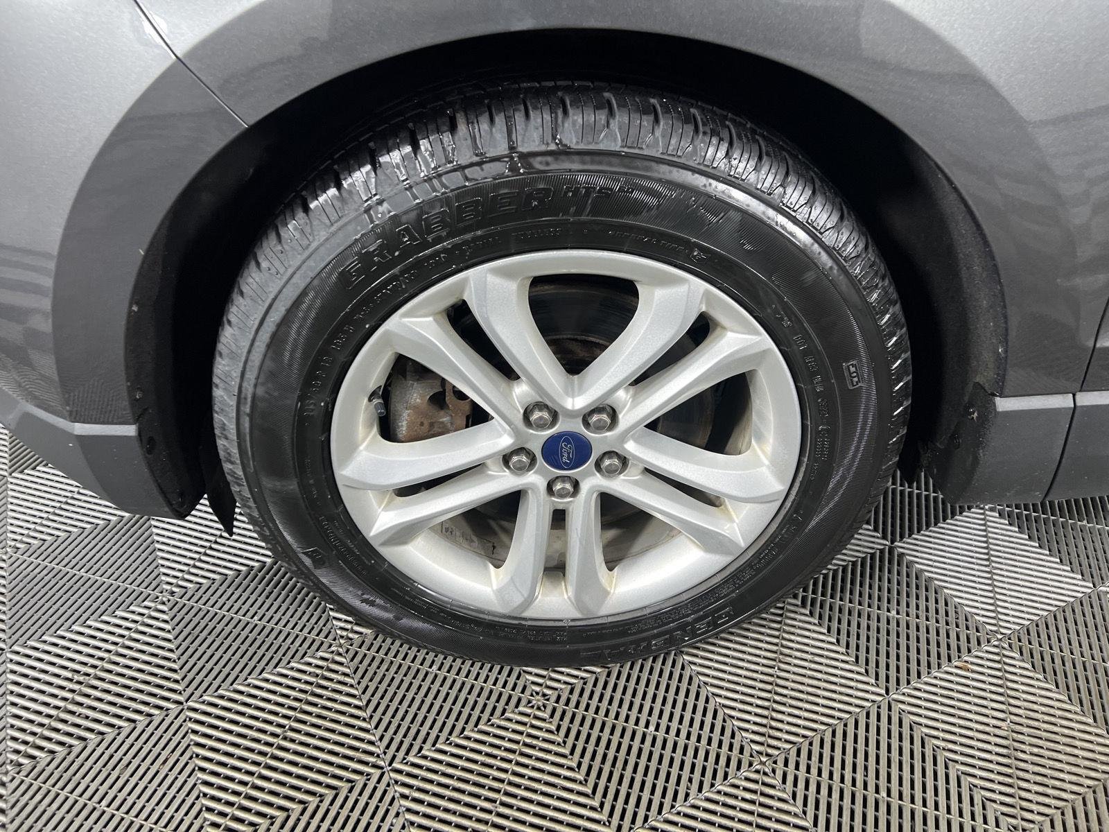 Used 2019 Magnetic Ford SEL image 36