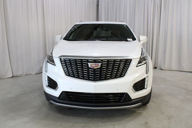 Used 2024 Crystal White Tri-Coat Cadillac Premium Luxury image 38
