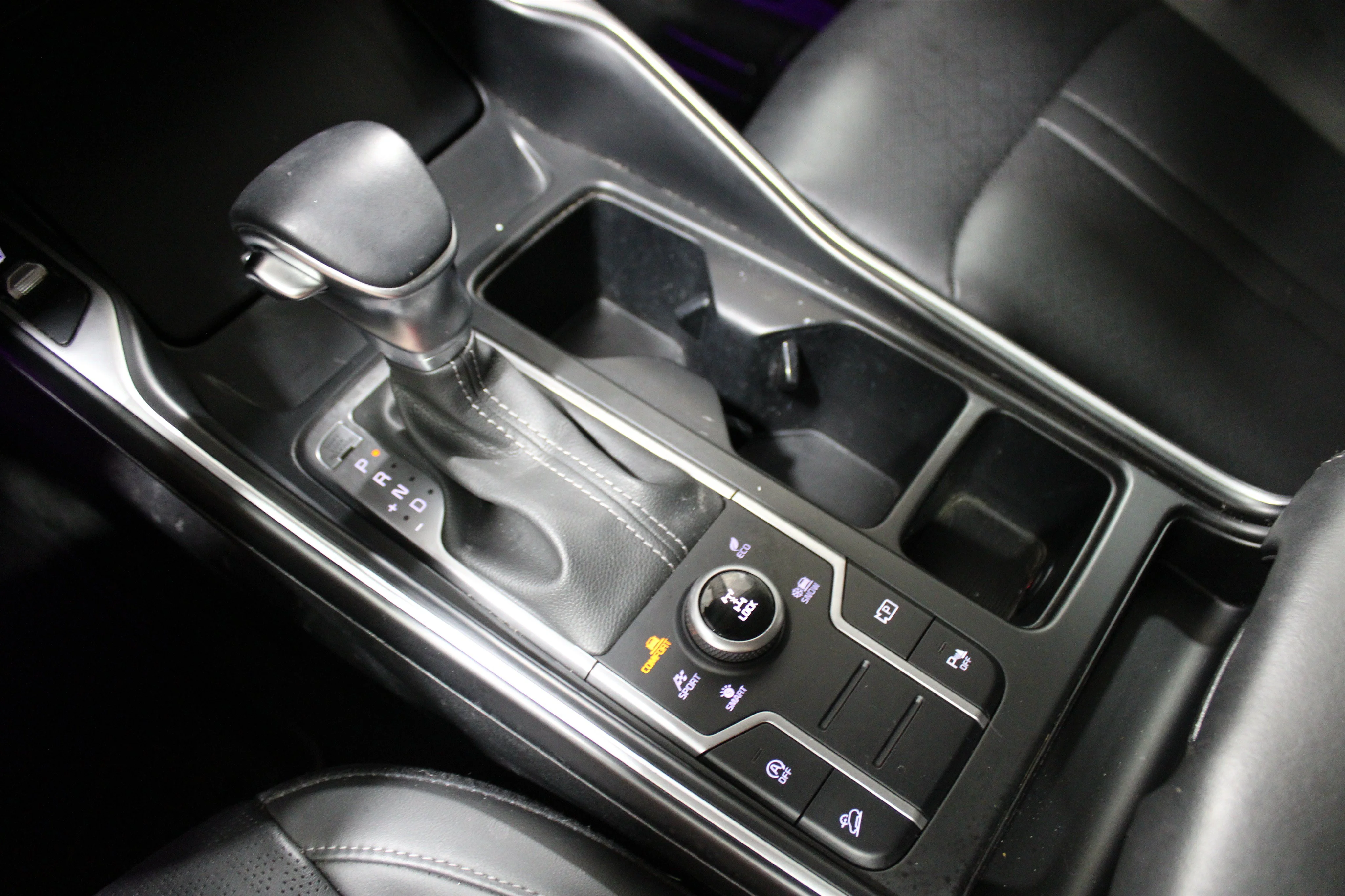 2023 Kia Sorento X-Line S - Photo 17