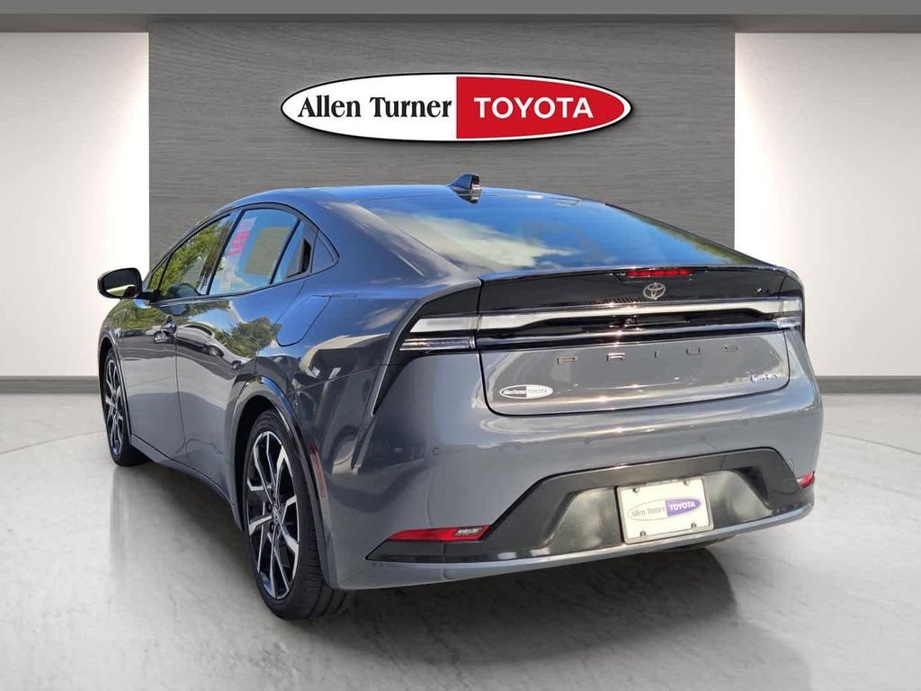 New 2026 Guardian Gray Toyota XSE image 7
