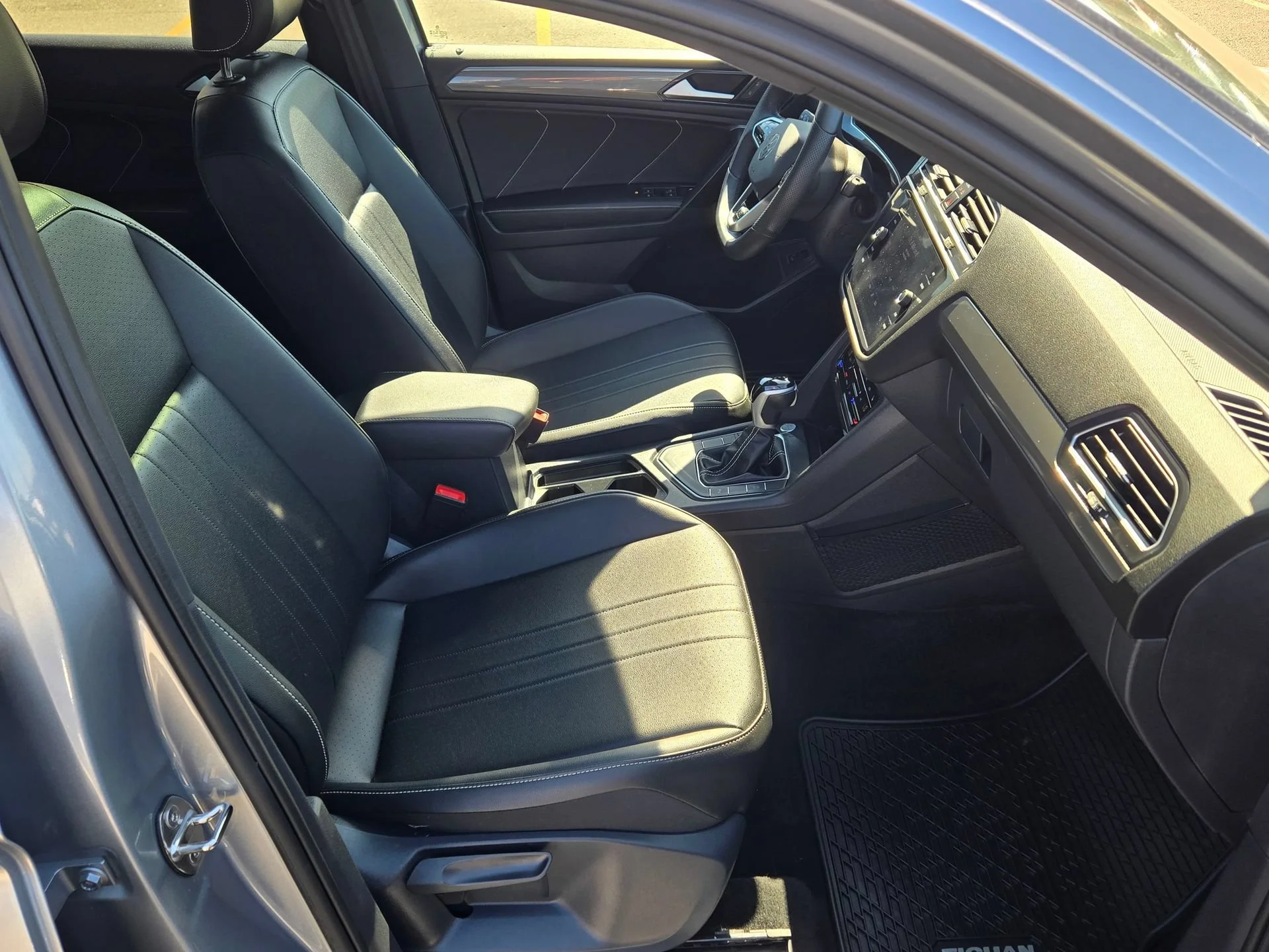 2024 Volkswagen Tiguan SE R-LINE BLACK - Photo 10