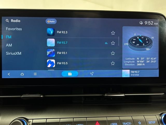 Used 2024 Green Hyundai SEL image 11
