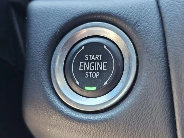Used 2023 Summit White GMC AT4 image 26