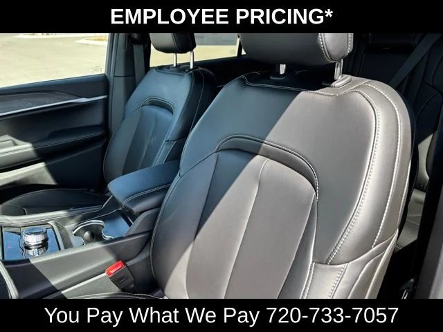 Used 2026 Blue Jeep Limited image 12