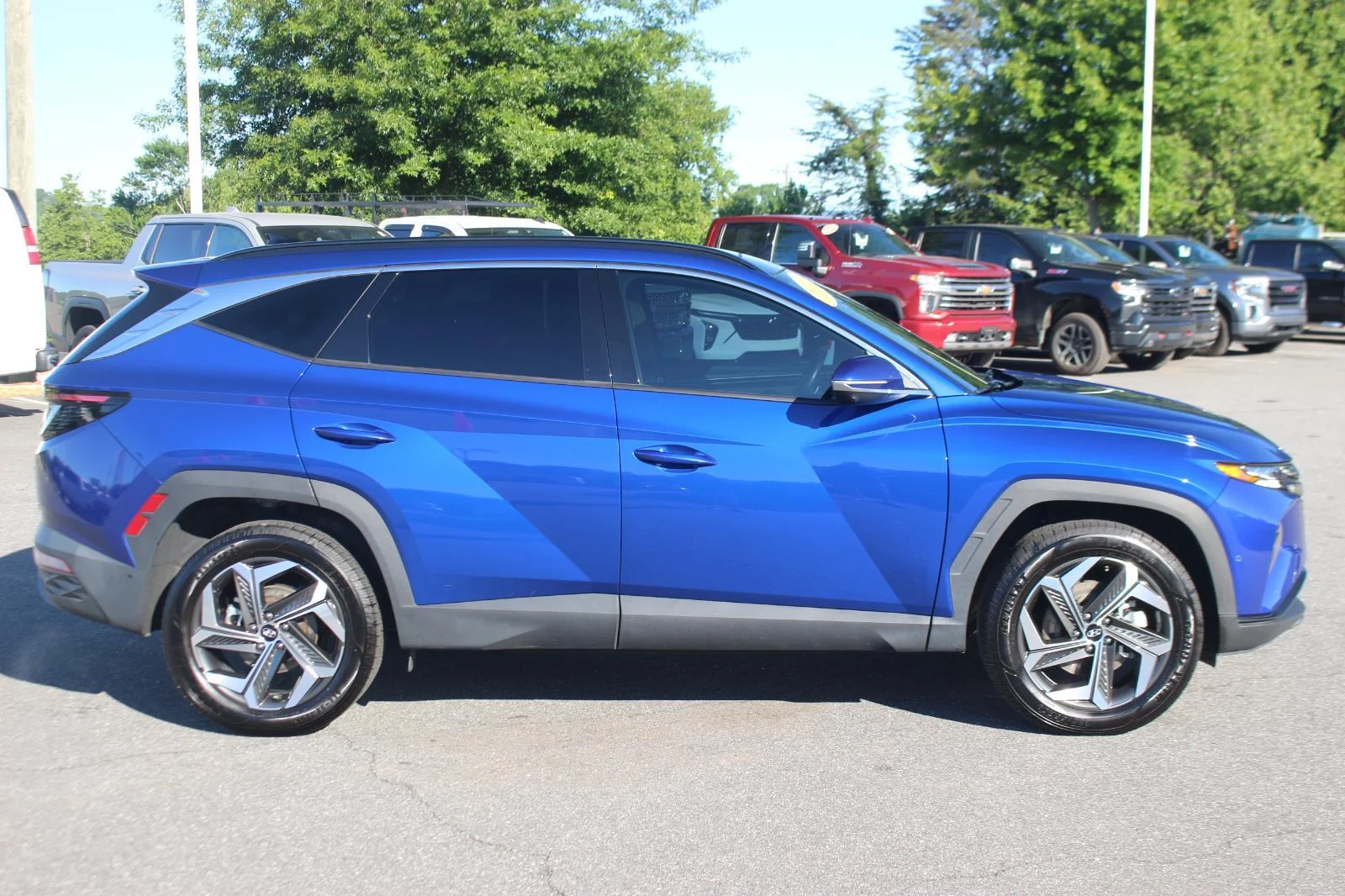 Used 2022 Blue Hyundai Limited image 8