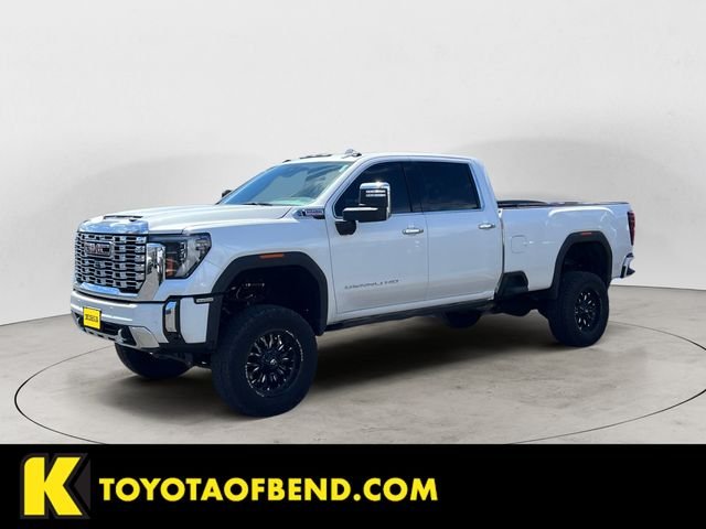 2025 GMC Sierra 4WD Crew Cab Standard Box Denali's photo
