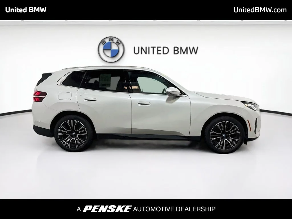 Certified Used 2026 Mineral White Metallic BMW 30 xDrive image 4