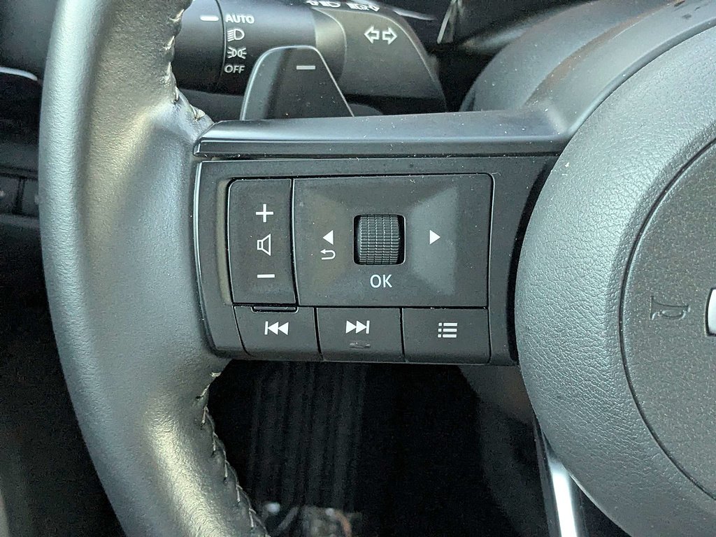Certified Used 2025 Super Black Nissan SV image 28