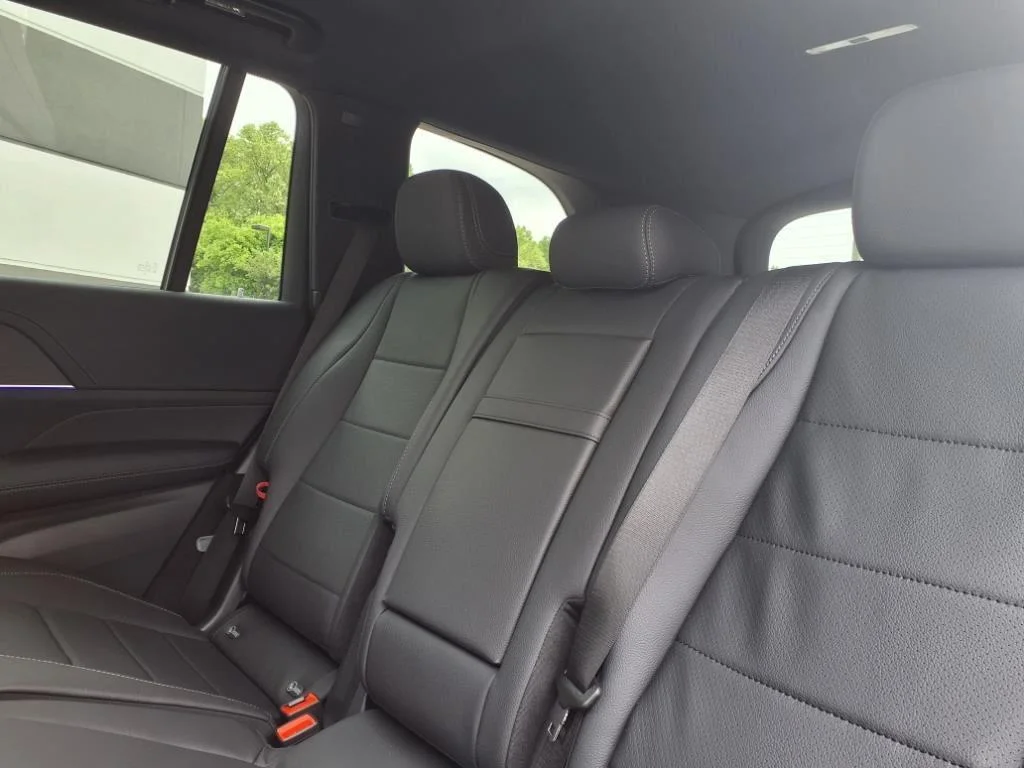 Used 2025 MANUFAKTUR Alpine Grey Mercedes-Benz GLS 450 image 20