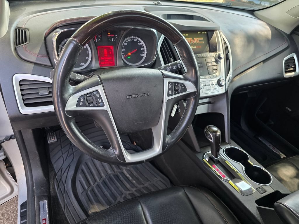Used 2013 Quicksilver Metallic GMC Denali image 17