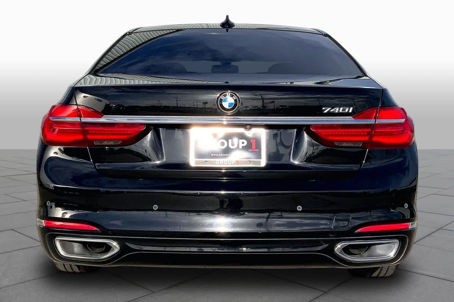 Used 2018 Jet Black BMW 740i image 5