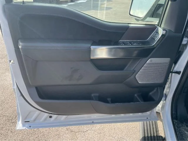 New 2025 Space White Metallic Ford Platinum® image 58