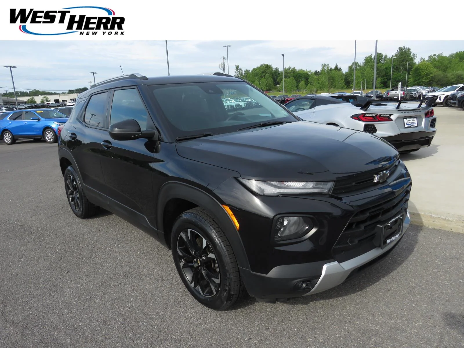 Used 2021 Mosaic Black Metallic Chevrolet LT image 1