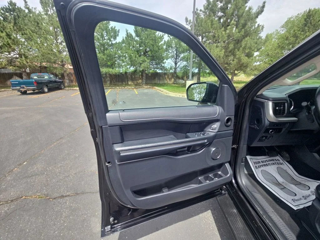 Used 2024 Black Ford XLT image 25