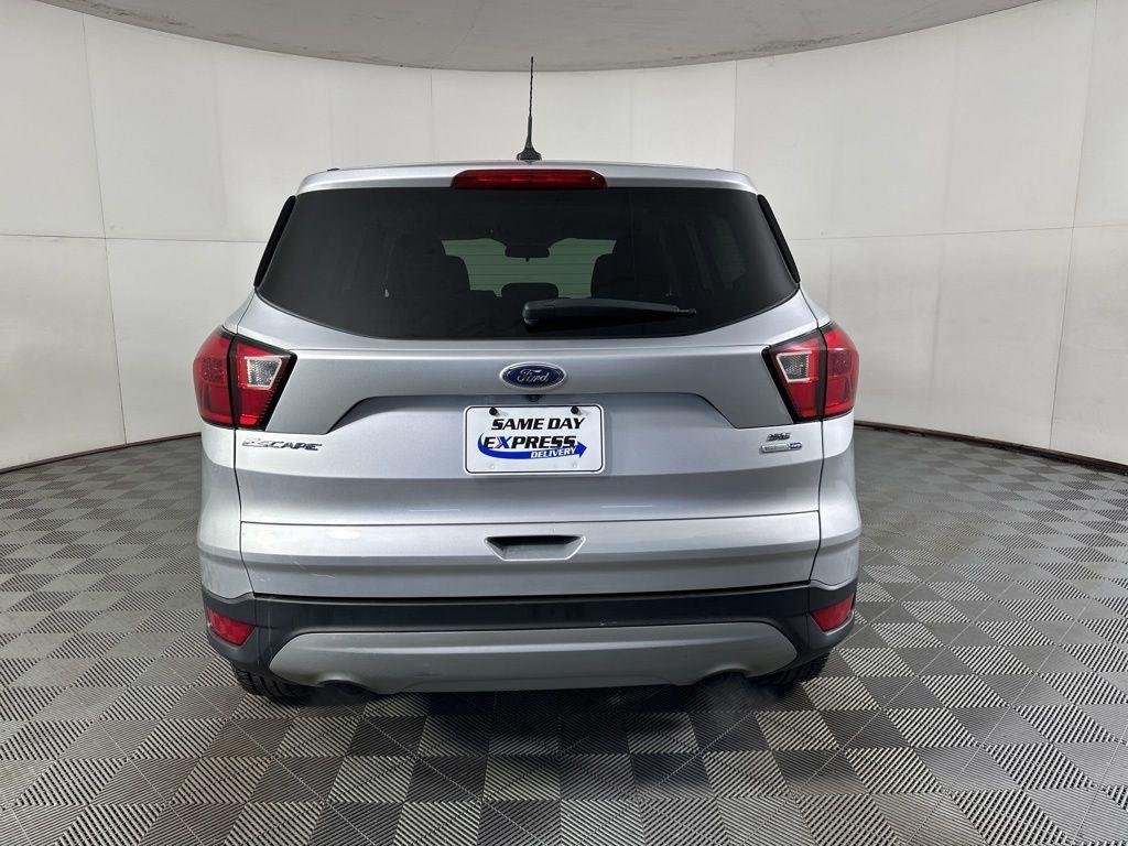 Used 2019 Ingot Silver Ford SE image 18