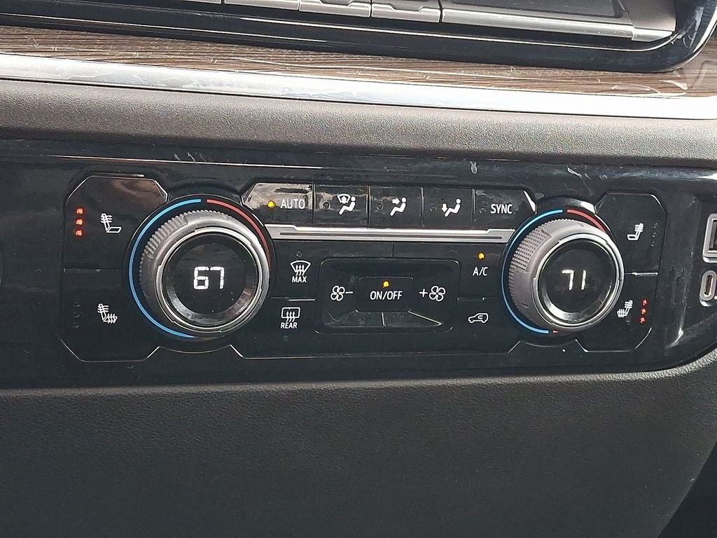 Used 2022 Gray Chevrolet LT image 16