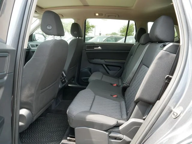 Used 2018 Gray Volkswagen Launch Edition image 17