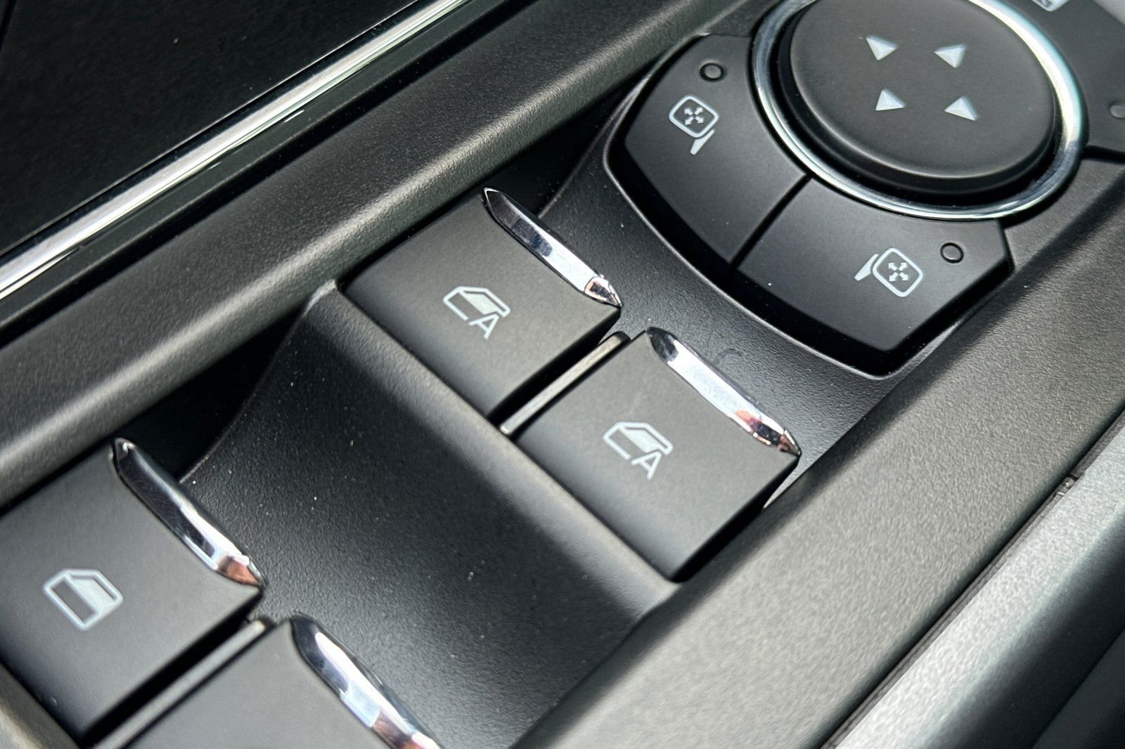 Used 2025 Black Ford XLT image 12