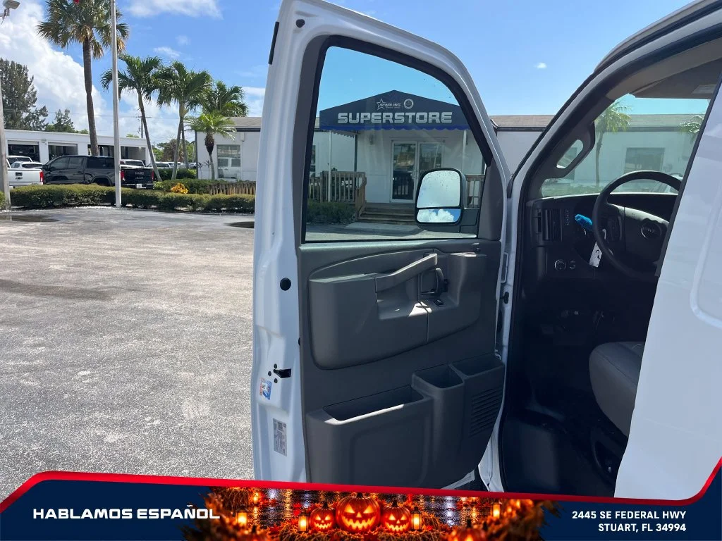 New 2026 Summit White GMC Work Van image 11