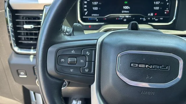 Used 2024 White GMC Denali image 23