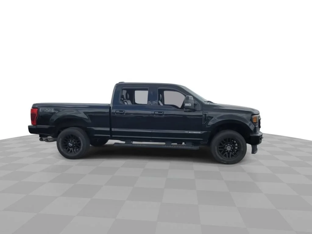 Used 2022 Black Ford LARIAT image 9