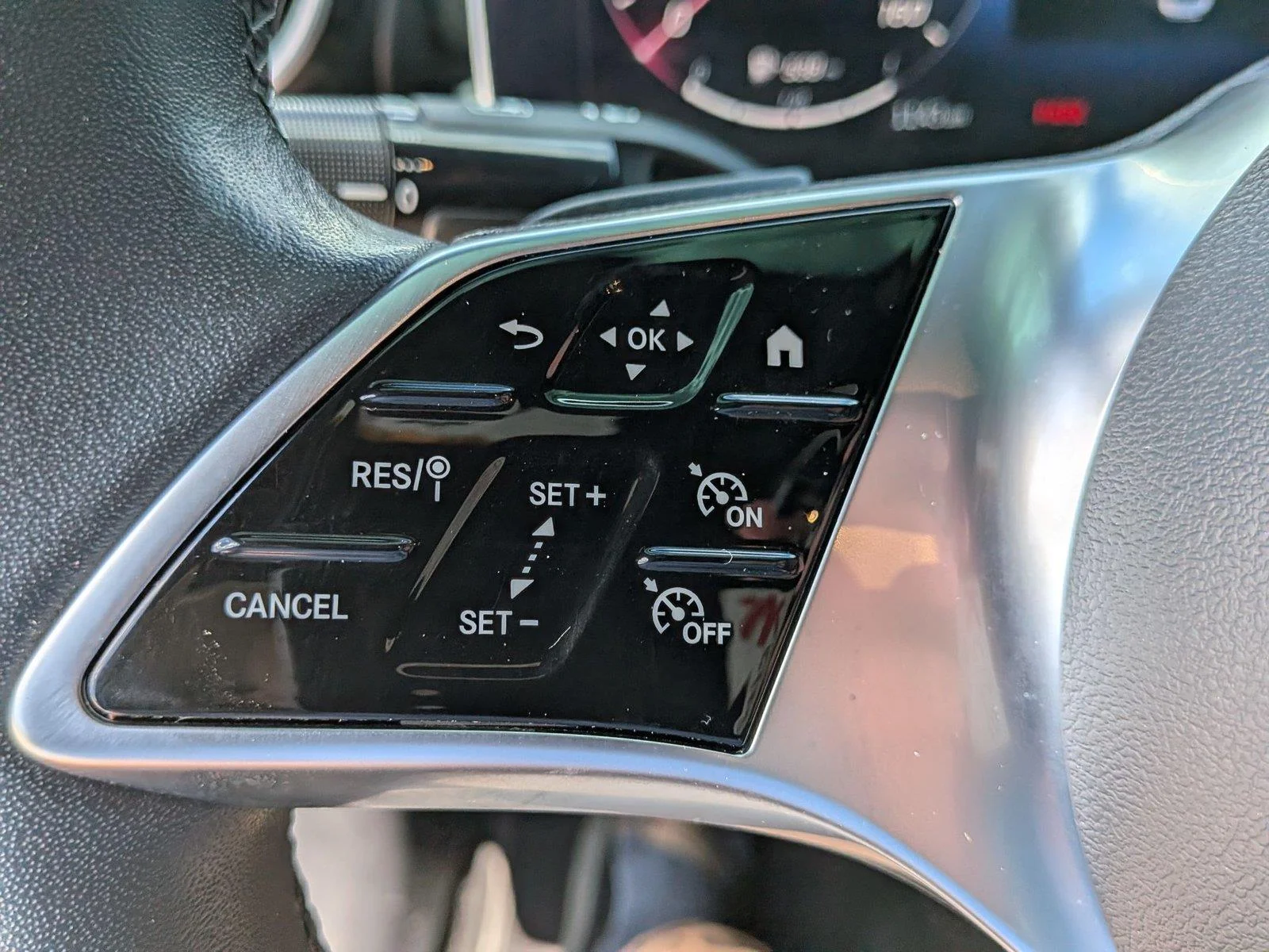 Certified Used 2022 Polar White Mercedes-Benz C 300 image 19